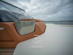 [E] Invictus GT370 Jonkers Yachts # (47).jpg