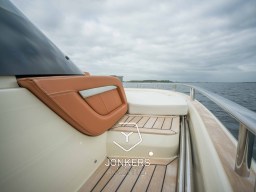 [E] Invictus GT370 Jonkers Yachts # (46).jpg