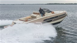 [E] Invictus GT370 Jonkers Yachts (9).jpg