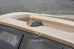 [E] Invictus GT370 Jonkers Yachts # (26).jpg