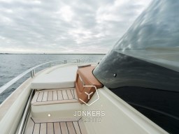 [E] Invictus GT370 Jonkers Yachts # (60).jpg
