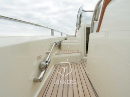 [E] Invictus GT370 Jonkers Yachts # (59).jpg