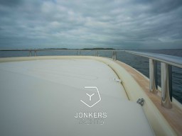 [E] Invictus GT370 Jonkers Yachts # (49).jpg