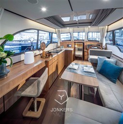 [I] jonkers_linssen-30-SL-Sedan-interieur_11.jpg