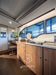 [I] jonkers_linssen-30-SL-Sedan-interieur_05.jpg