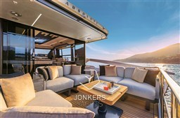 [E] Absolute_48Coupé_05