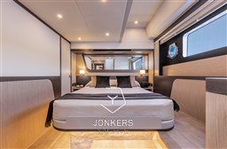 [I] Absolute_48Coupé_15