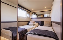 [I] Absolute_48Coupé_17