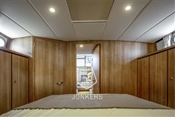 [I] Linssen-40-SL-AC-int-2021036-0375