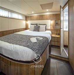 [I] Linssen-40-SL-AC-int-2021036-0195