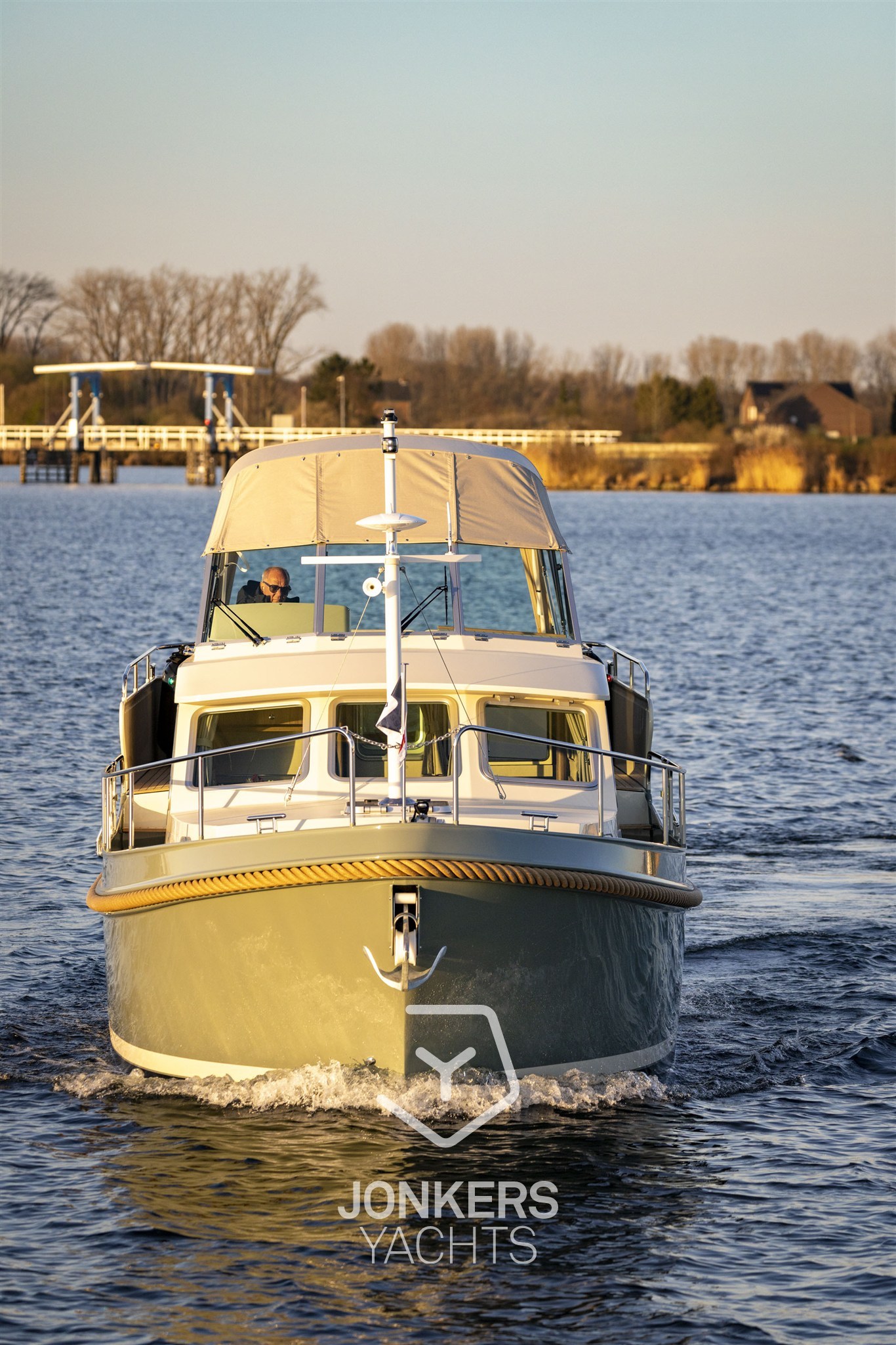 [E] Grand Sturdy 35.1 AC (6).jpg