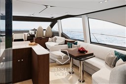 [I] Phantom_65_Interior_Walnut_CGI_02.jpg