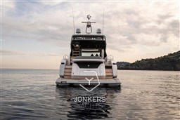 [E] Phantom_65_Exterior_5218.jpg