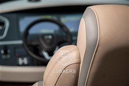 [I] Phantom_65_Detail_4989.jpg