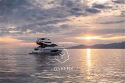 [E] Phantom_65_Exterior_5708.jpg