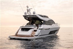 [E] Phantom_65_Exterior_4253.jpg