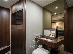 [I] Phantom_65_Interior_27648.jpg