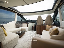 [I] Phantom_65_Interior_27603.jpg