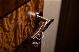 [I] Phantom_65_Detail_5039.jpg