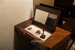 [I] Phantom_65_Detail_5046.jpg