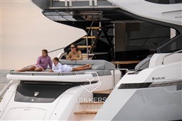 [E] Phantom_65_Exterior_4667.jpg