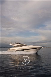 [E] Phantom_65_Exterior_5438.jpg