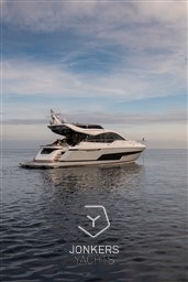 [E] Phantom_65_Exterior_5260.jpg