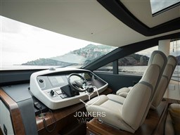 [I] Phantom_65_Interior_27550.jpg