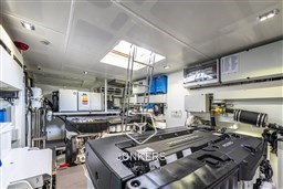 [I] Absolute_Navetta 70_36