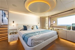 [I] Absolute_Navetta 70_27