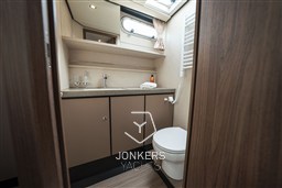 [I] Linssen Grand Sturdy 45.1 Sedan Sandstone Serenity (3).jpg