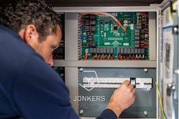 [I] linssen-45-sl-ac-lifestyle-20220601-036.jpg