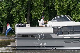 [E] linssen-45-sl-ac-20220602-002.jpg