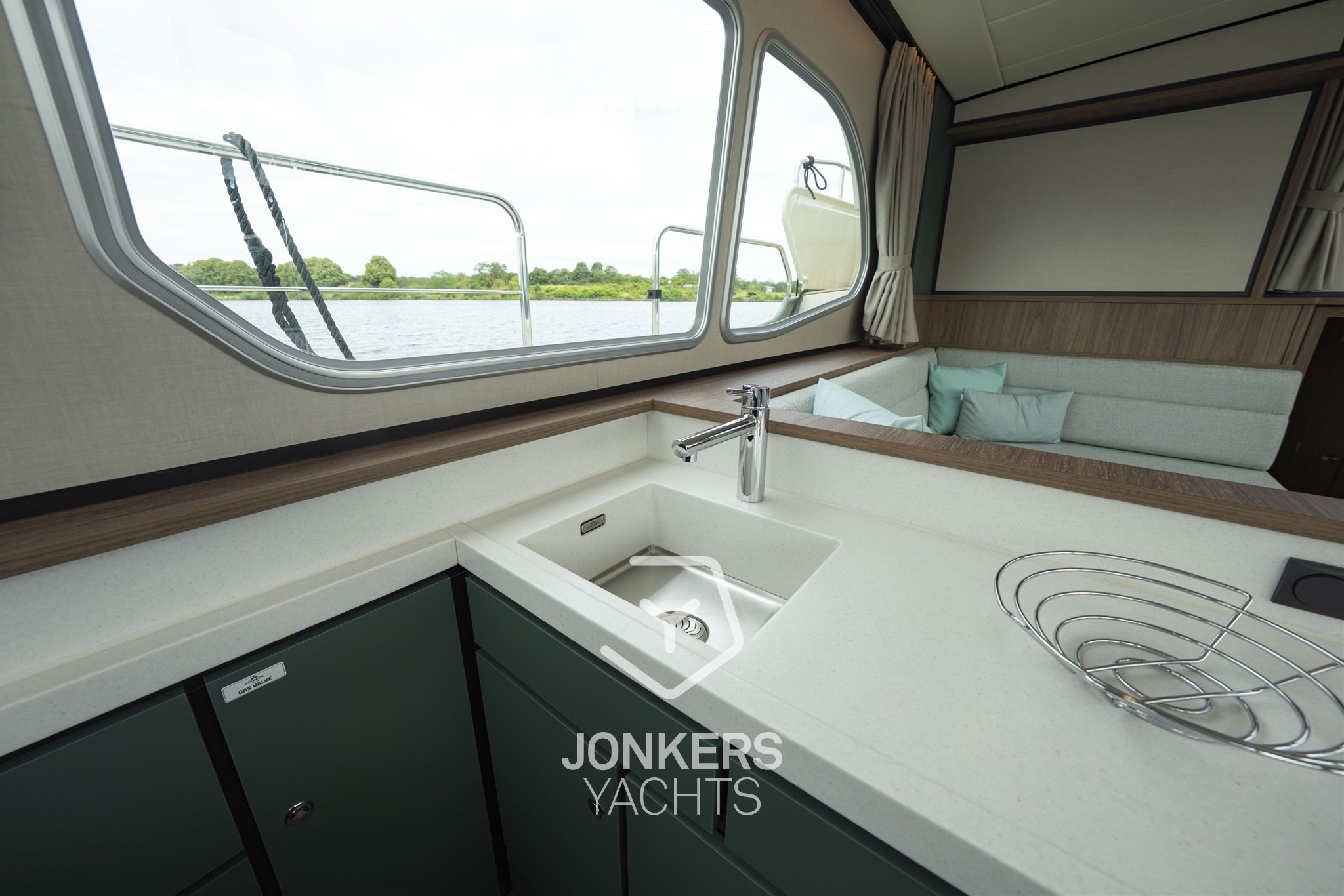 [I] Linssen Grand Sturdy 40.1 AC Mystic Green (66).jpg