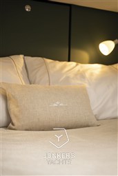 [I] Linssen Grand Sturdy 40.1 AC Mystic Green (100).jpg