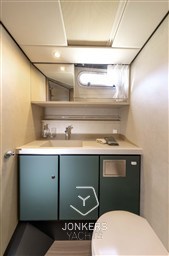 [I] Linssen Grand Sturdy 40.1 AC Mystic Green (5).jpg
