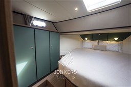 [I] Linssen Grand Sturdy 40.1 AC Mystic Green (52).jpg