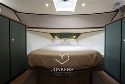 [I] Linssen Grand Sturdy 40.1 AC Mystic Green (73).jpg