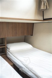 [I] Linssen Grand Sturdy 40.1 AC Mystic Green (104).jpg