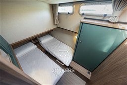 [I] Linssen Grand Sturdy 40.1 AC Mystic Green (56).jpg
