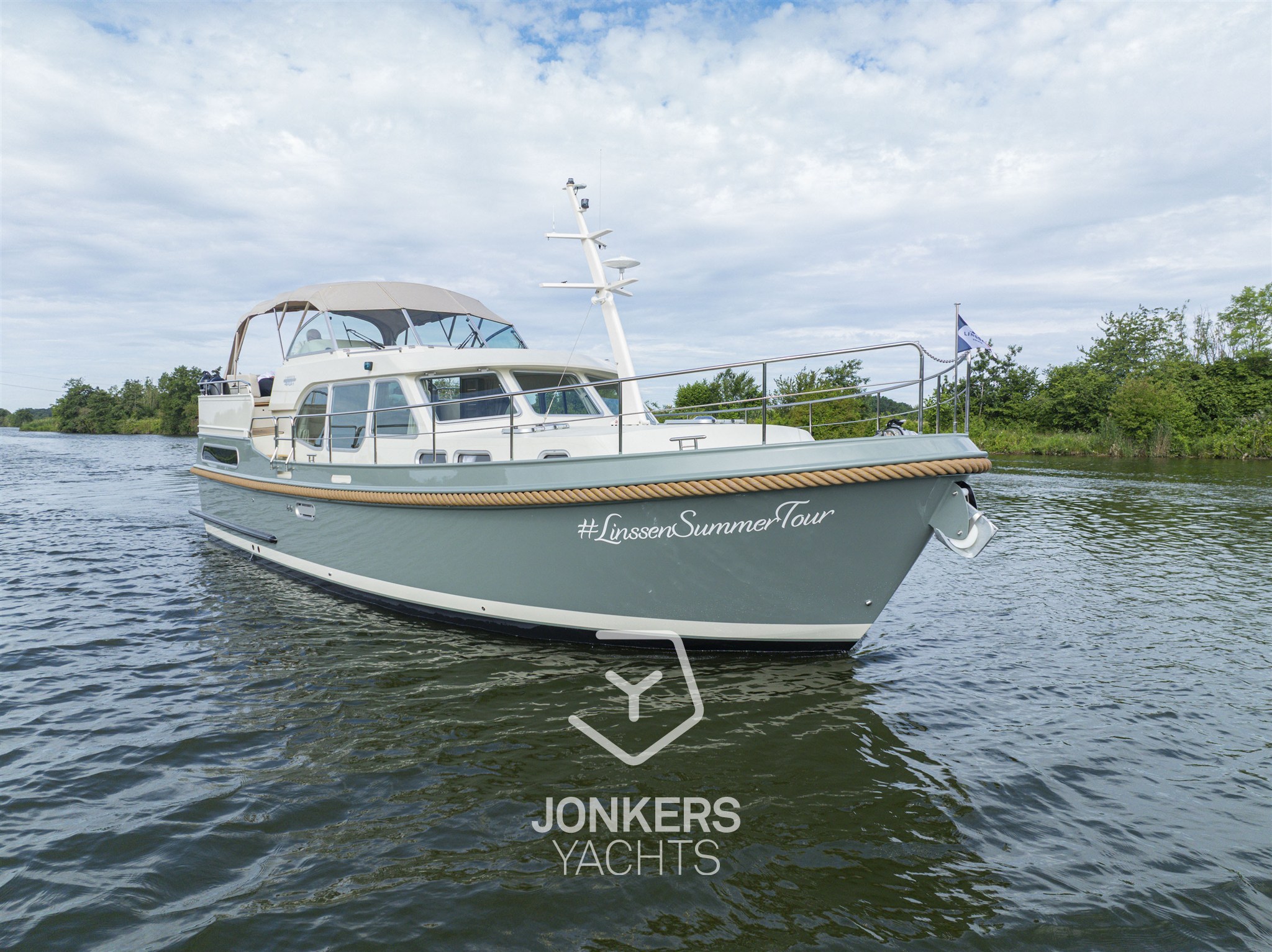 [E] Linssen Grand Sturdy 40.1 AC - Mystic Green (11).jpg
