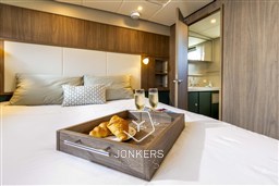[I] Linssen Grand Sturdy 40.1 AC Mystic Green (16).jpg