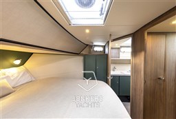 [I] Linssen Grand Sturdy 40.1 AC Mystic Green (2).jpg