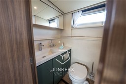 [I] Linssen Grand Sturdy 40.1 AC Mystic Green (45).jpg