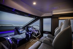 [I] ABSOLUTE 52 FLY-215