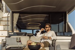 [E] ABSOLUTE 52 FLY-LIFESTYLE 96