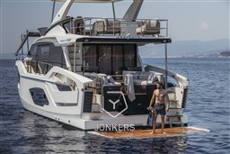 [E] ABSOLUTE 52 FLY-LIFESTYLE-33