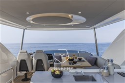 [E] ABSOLUTE 52 FLY-241