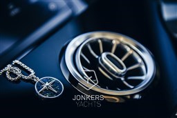 [E] ABSOLUTE 52 FLY-65