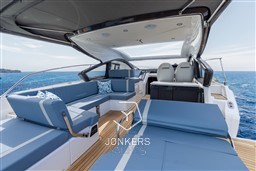 [E] Targa_40_Exterior_017_lr.jpg